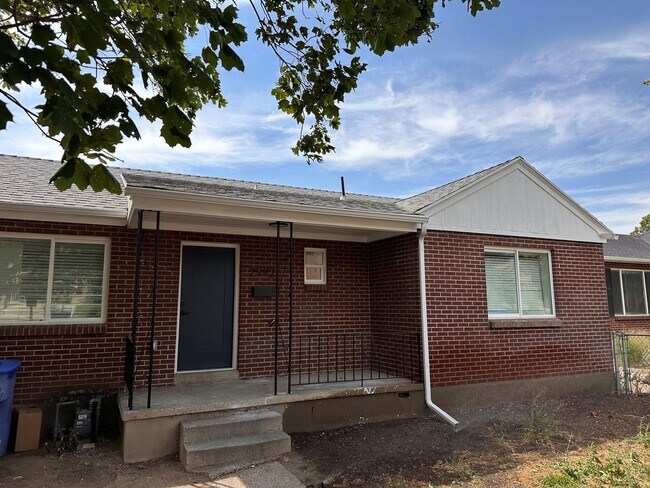 Foto del edificio - Completely Remodeled 3 Bedroom Home