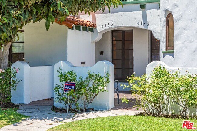 Foto del edificio - 8133 4th St