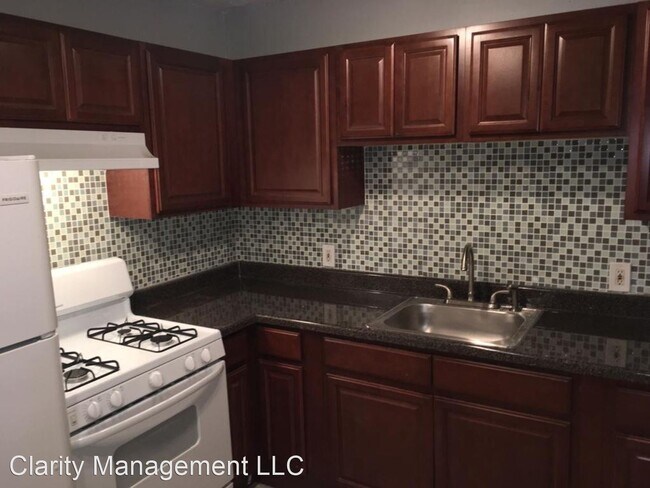 Building Photo - 3 br, 2 bath House - 125 Rosette Street