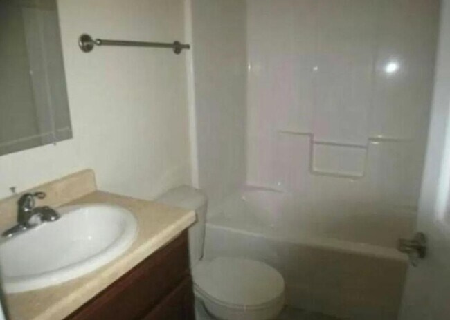 Foto del edificio - 115 Montalto Dr