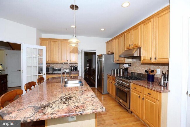 Building Photo - 6024 Stonehenge Pl