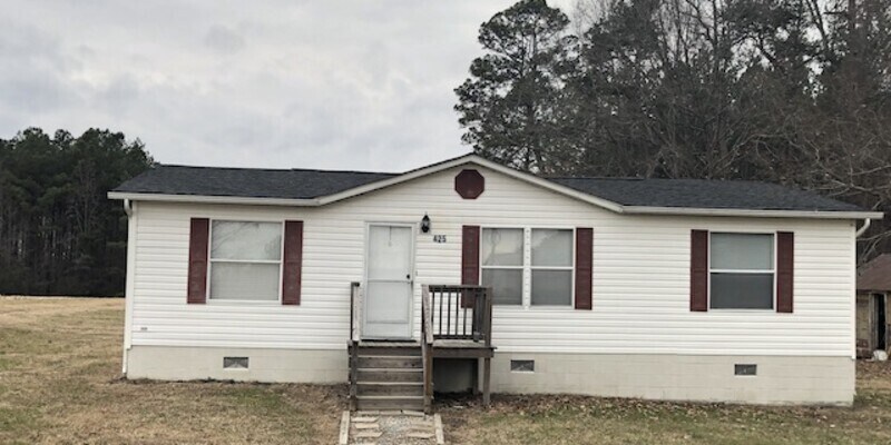 Primary Photo - 425 Busy Bee Road