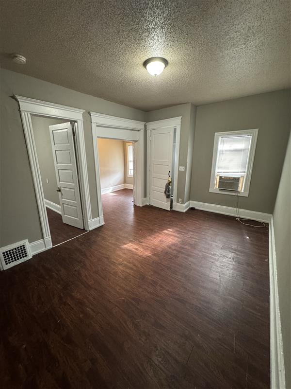 Foto del edificio - 2965 N Richards St