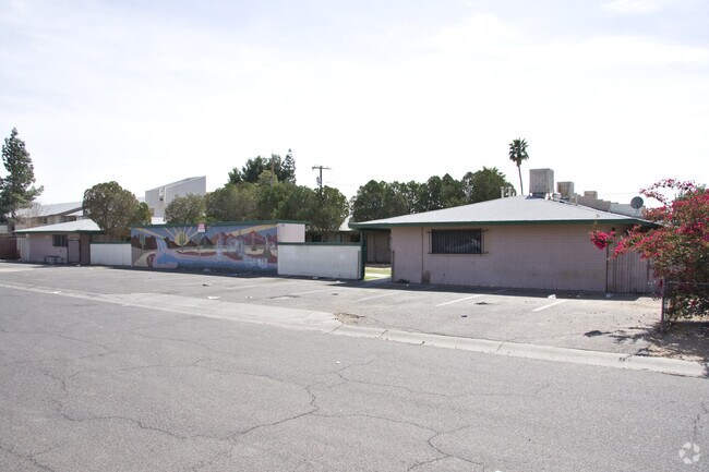 Building Photo - McKinley St Apartments