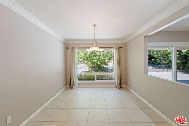 Building Photo - 4335 Cherry Hills Ln