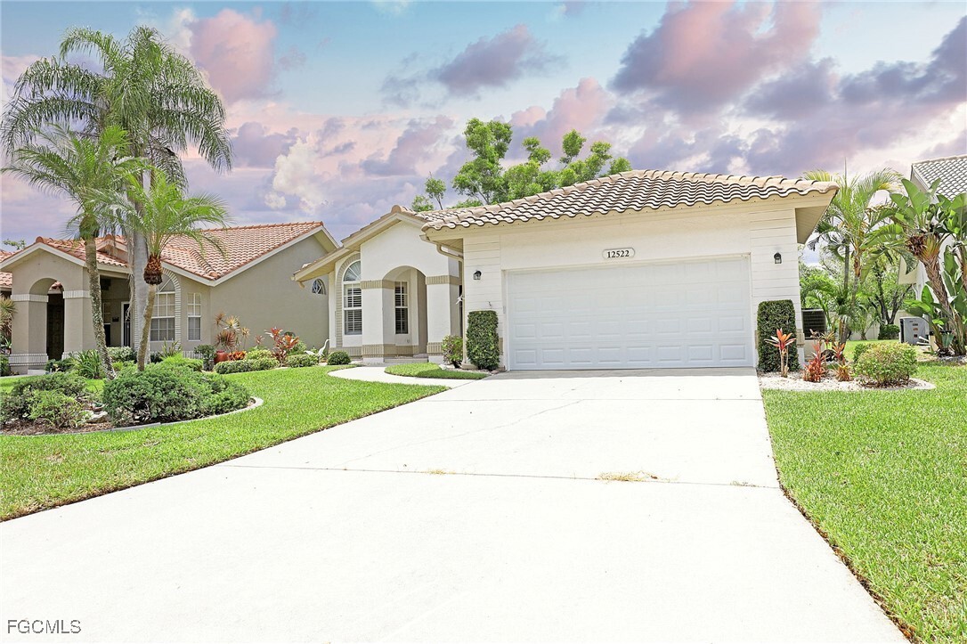 Foto principal - 12522 Kelly Sands Way