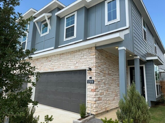 Foto del edificio - 12618 Blue Catfish Ln