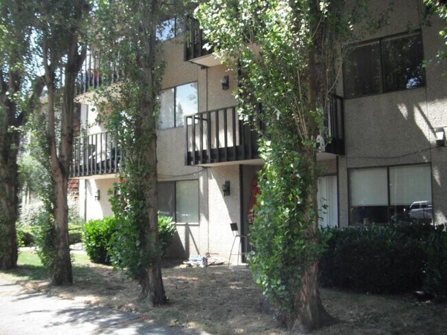 Building Photo - 1 bedroom in Seattle WA 98116
