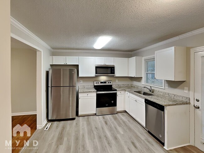 Foto del edificio - 1835 Mountainbrook Dr