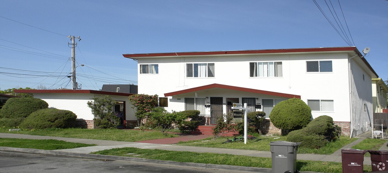 Primary Photo - 1231-1237 141st Ave