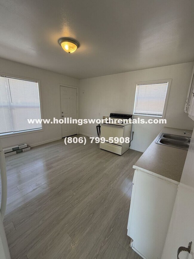 Foto del edificio - Cute and cozy 2 bed 1 bath home