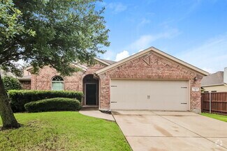 Building Photo - 1404 Nightingale Dr