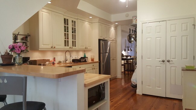 Foto del edificio - 634 14th St NE
