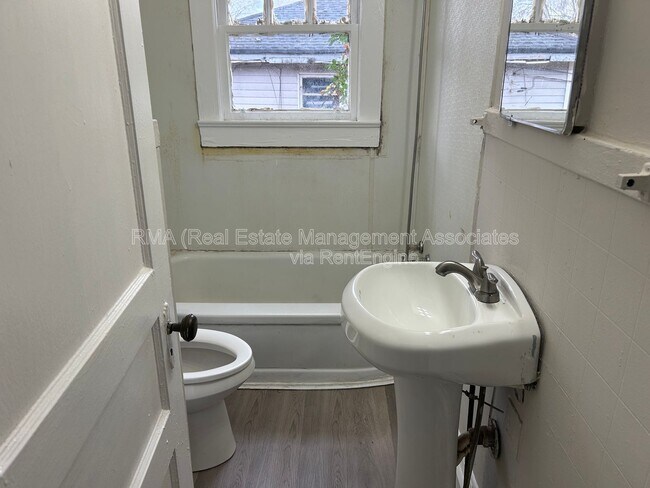 Foto del edificio - 1223 Pleasant Ave