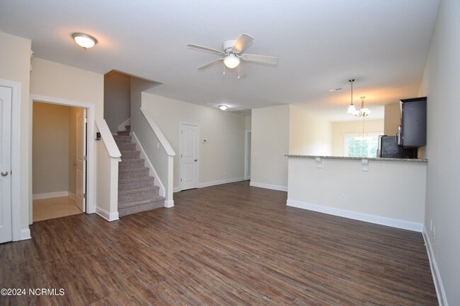 Building Photo - 2208 Chavis Dr