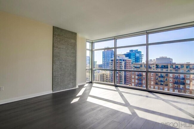 Foto del edificio - 800 The Mark Ln