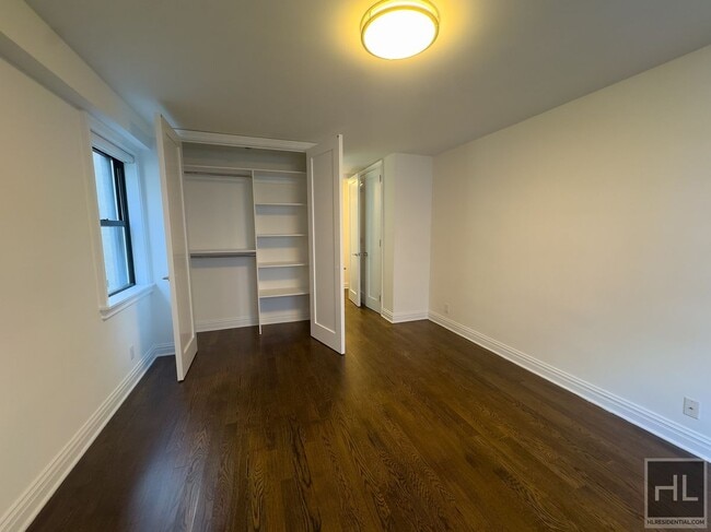 Building Photo - East 89 Street