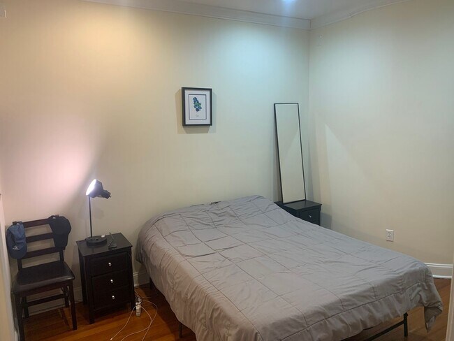 Foto del edificio - Spacious one bedroom unit