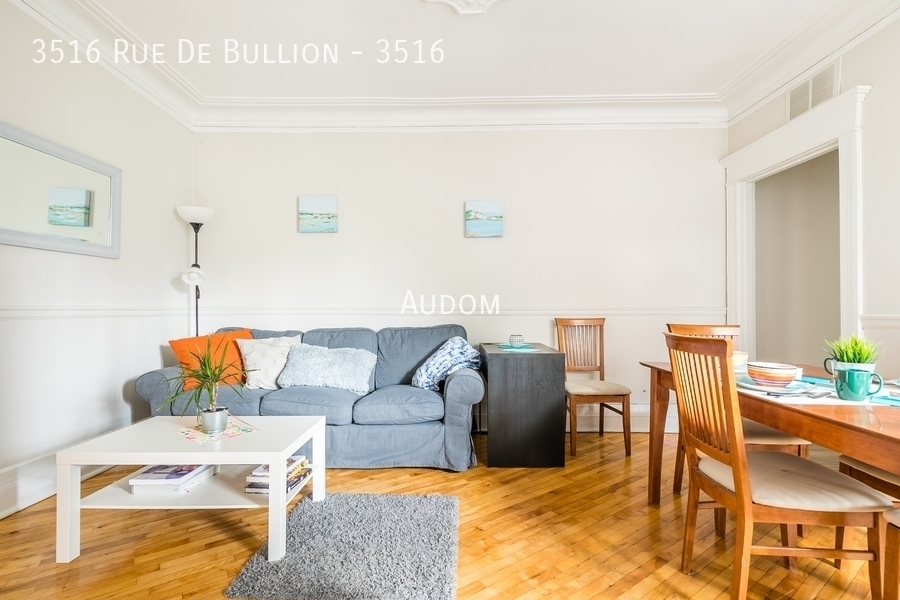 Primary Photo - 3516 Rue De Bullion