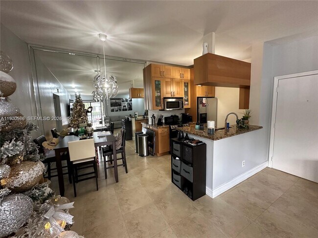 Building Photo - 9729 Hammocks Blvd