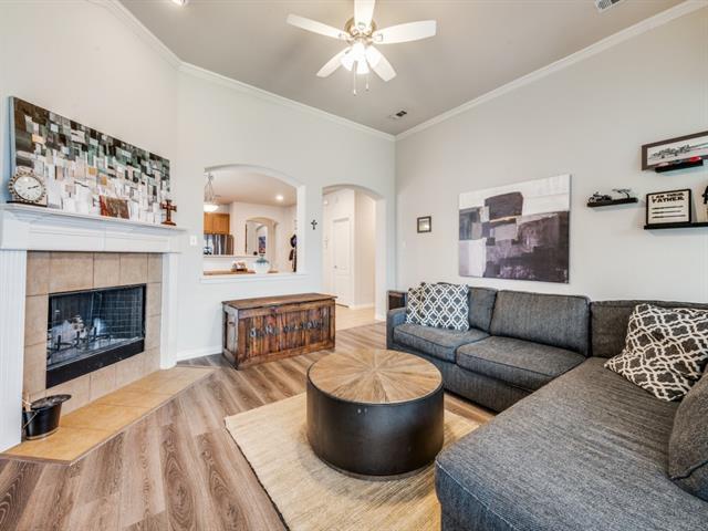 Foto del edificio - 16312 Dry Creek Blvd