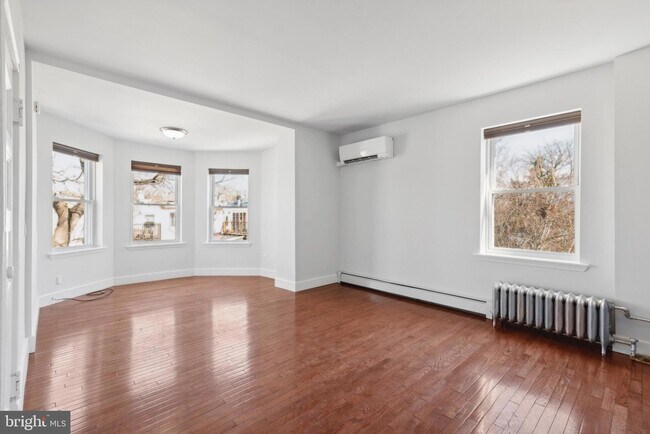 Building Photo - 2029 Spring Garden St