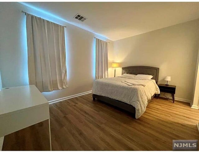 Building Photo - 435 Van Houten Ave