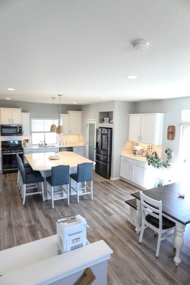 Foto del edificio - 3 Bedroom Newer Construction Home in Banni...