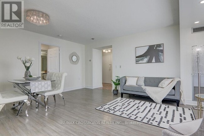 Building Photo - 2627 McCowan Rd