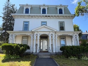 Building Photo - 31 Merrimack St
