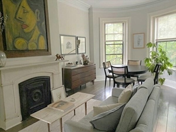 Foto del edificio - 74 Montgomery St