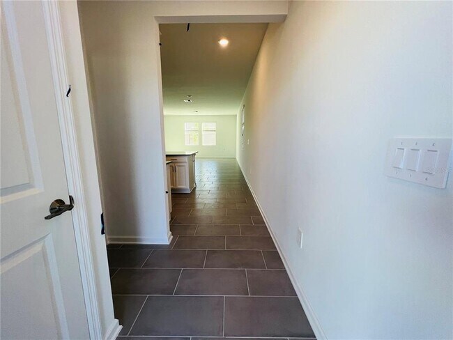 Building Photo - 8023 SAYINGS Dr