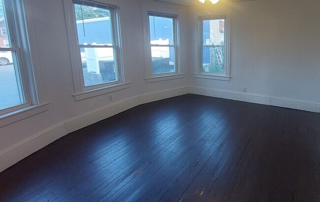Foto del edificio - 16 Oak St