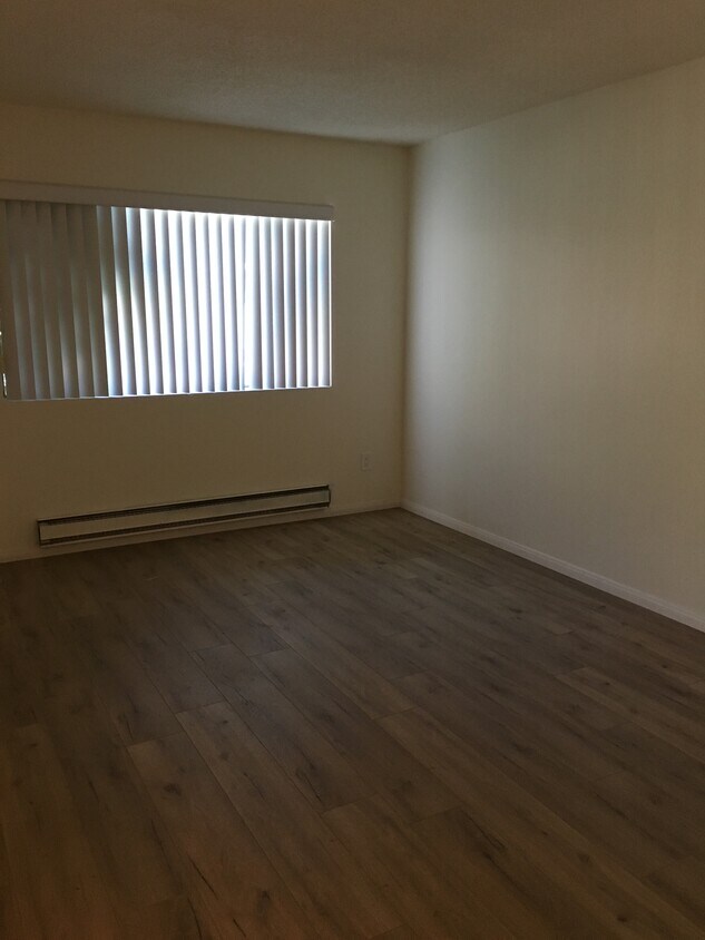 Foto principal - 18200 Killion St