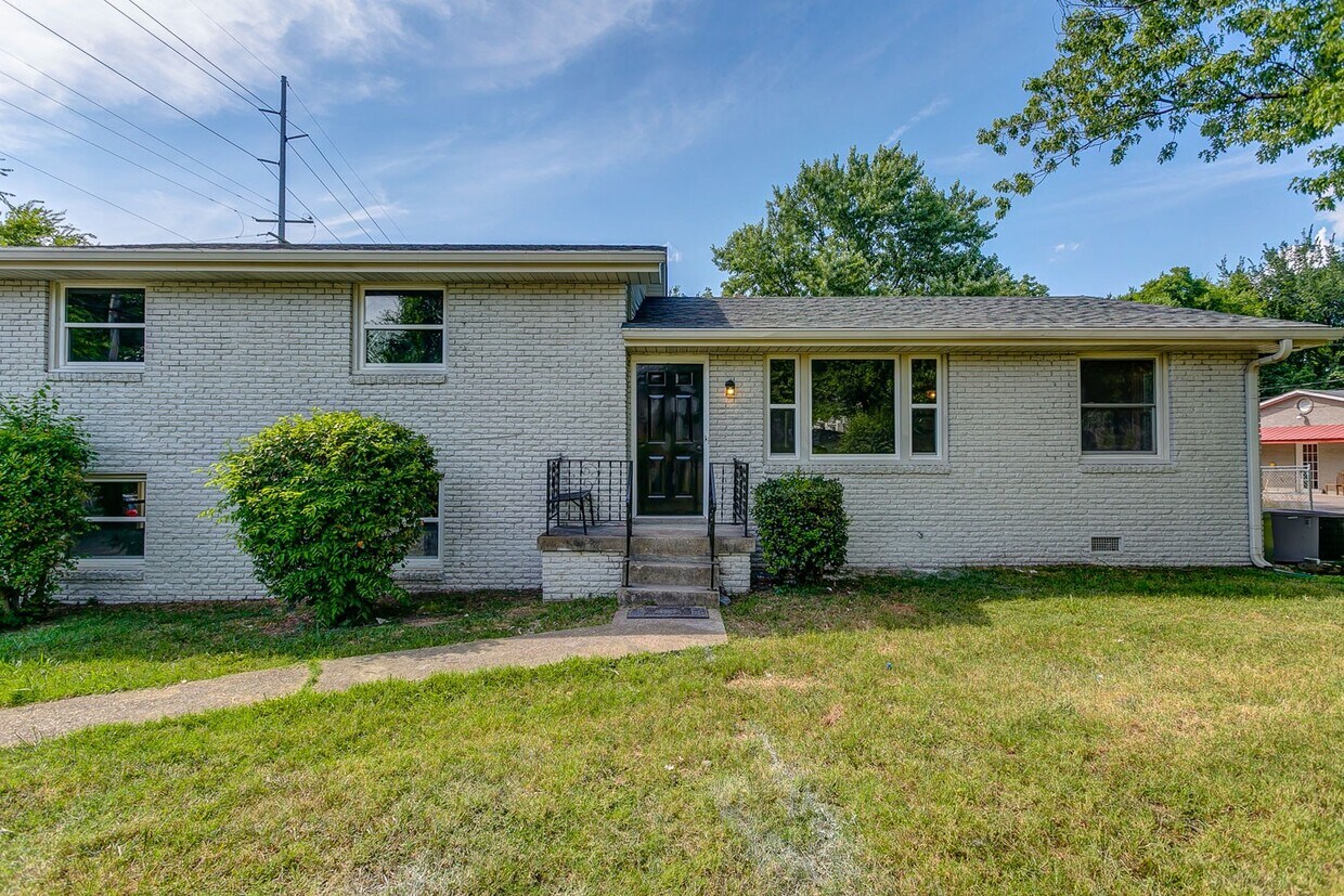 Primary Photo - 6528 Premier Dr