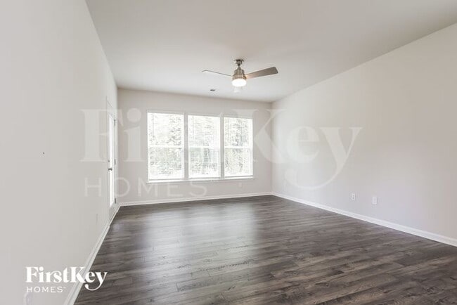 Building Photo - 477 Yoshino Cherry Dr