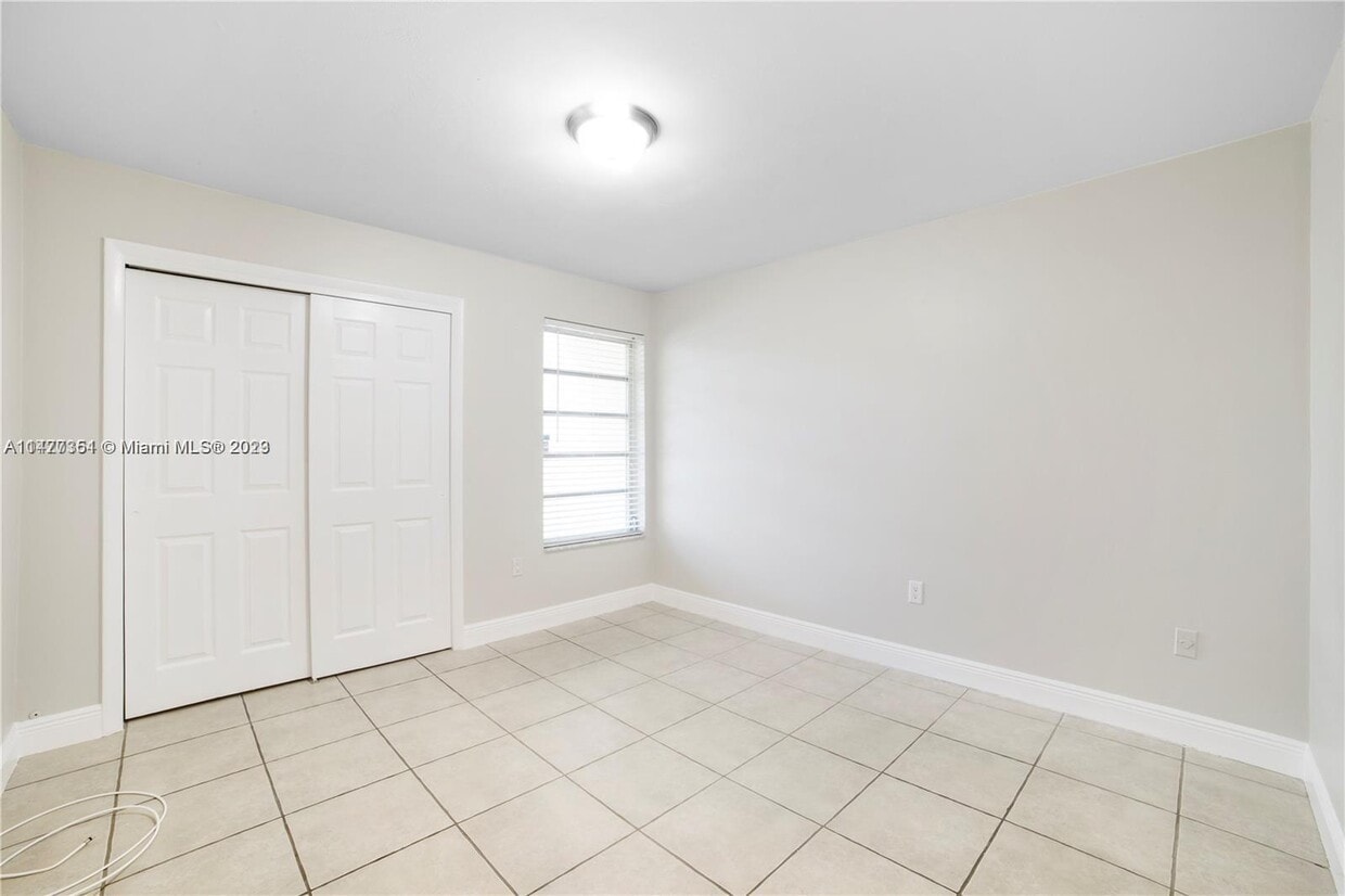 13726 Kendale Lakes Dr, Miami, FL 33183 House Rental in Miami, FL