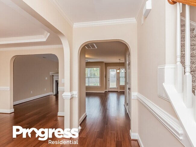 Foto del edificio - 601 Monterey Pine Dr