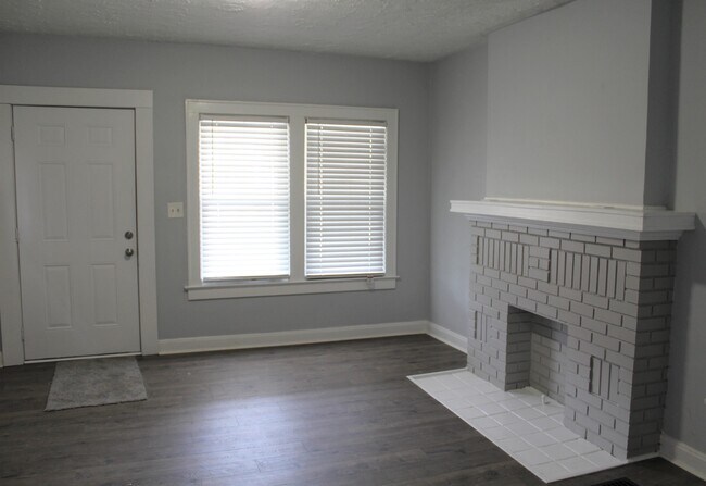 Building Photo - 1244 S Champion Ave