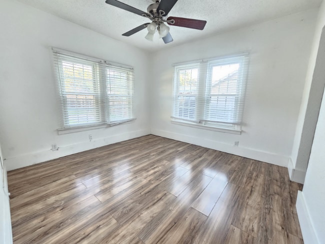 Building Photo - 4505 Waldemar St
