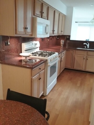 Building Photo - 9239 Brockton Ln