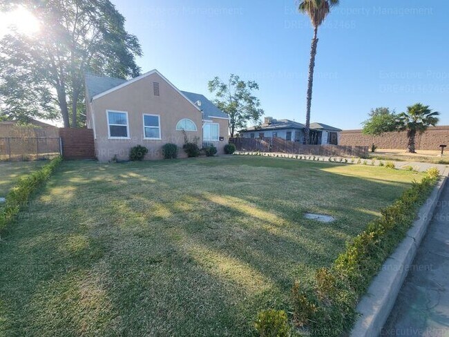 Foto del edificio - Charming 2 bedroom, 1 bathroom house near ...