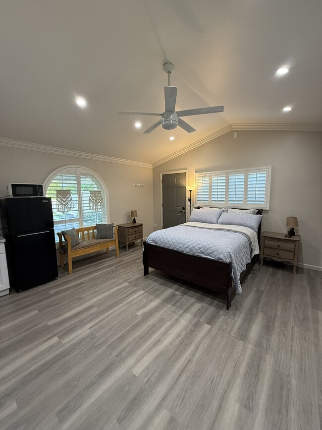 Foto del edificio - 15916 Binney St