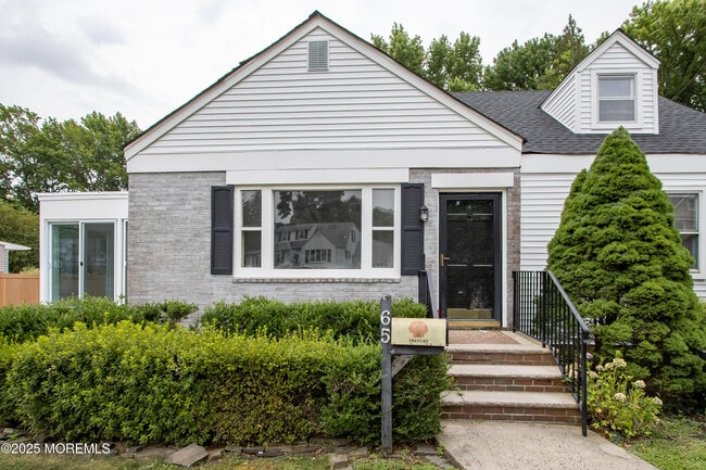 Building Photo - 65 Little Silver Pkwy