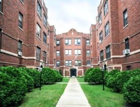 Building Photo - 1364 W Estes Ave