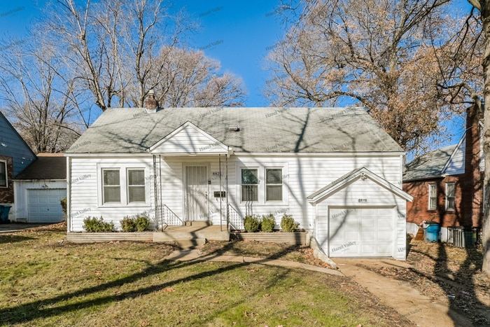 Photo - 8821 Shady Grove Ave (Jennings, MO)