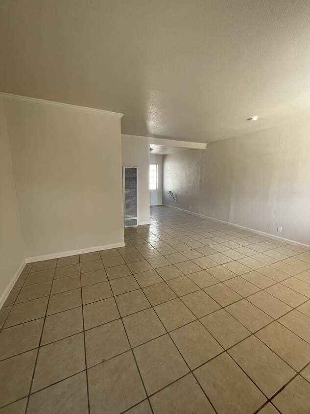 Foto principal - 1402 St Johns Dr