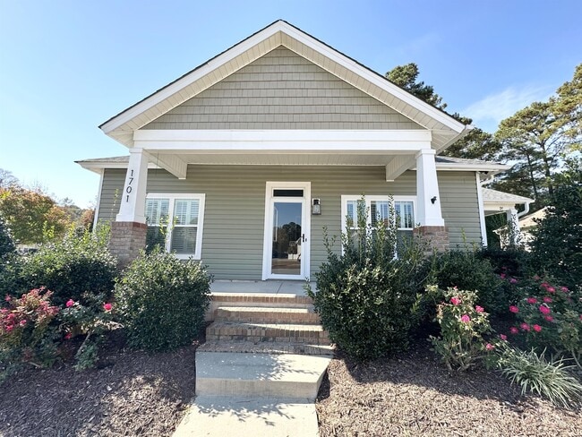 Building Photo - 1701 Sassafras Ct