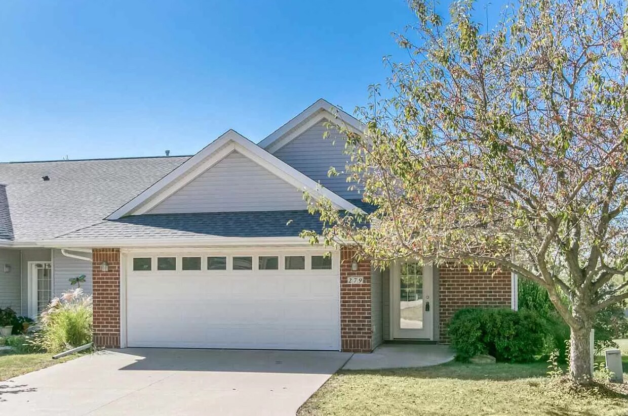 Foto principal - 279 Manchester Ln