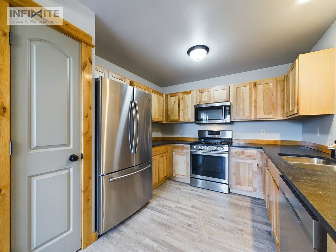 1125 Idaho St, Belgrade, MT 59714 House Rental in Belgrade, MT